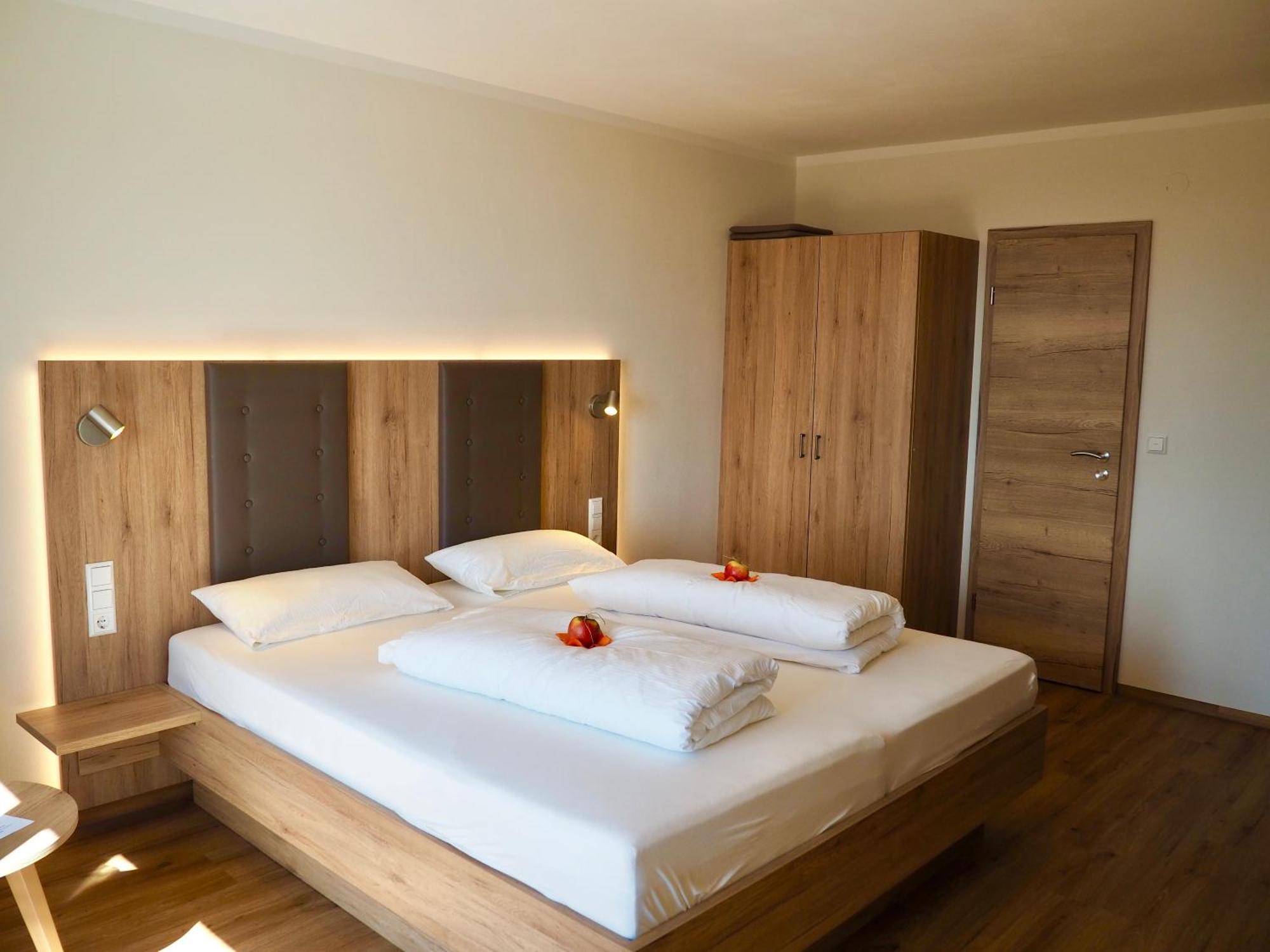 Privatpension Eva Hagnau am Bodensee Buitenkant foto